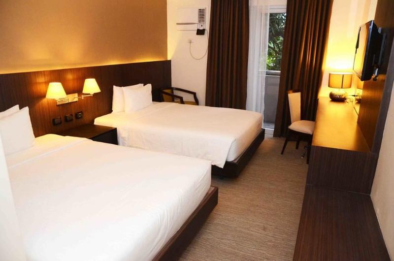 Stradella Hotel Cainta Bagian luar foto