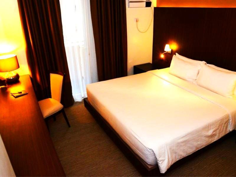 Stradella Hotel Cainta Bagian luar foto